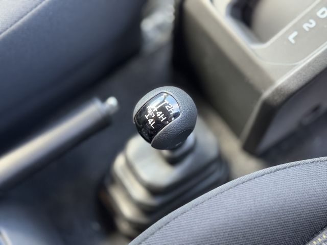 SUZUKI JIMNY NOMADE 2025 Image 31