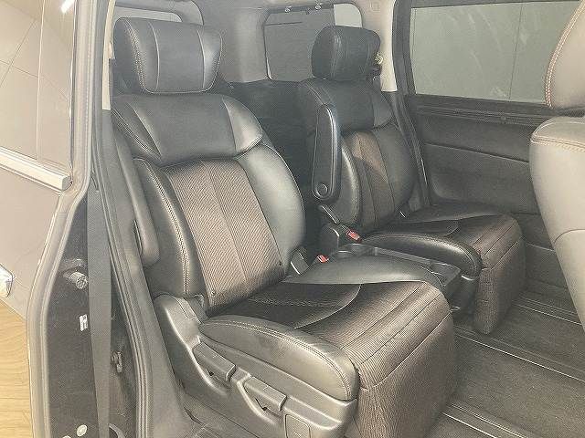 NISSAN ELGRAND 2017 Image 31