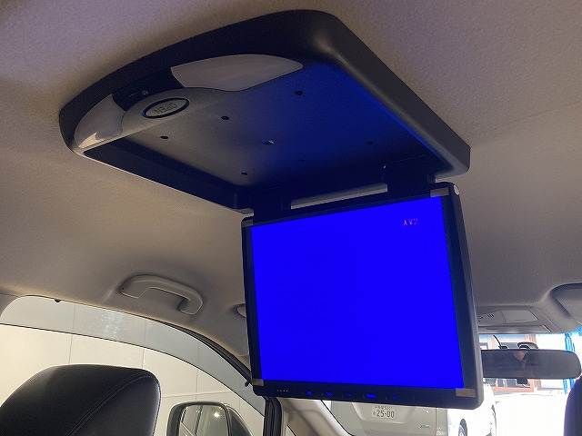 NISSAN ELGRAND 2017 Image 31