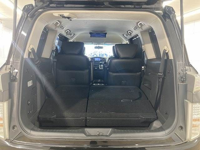 NISSAN ELGRAND 2017 Image 31