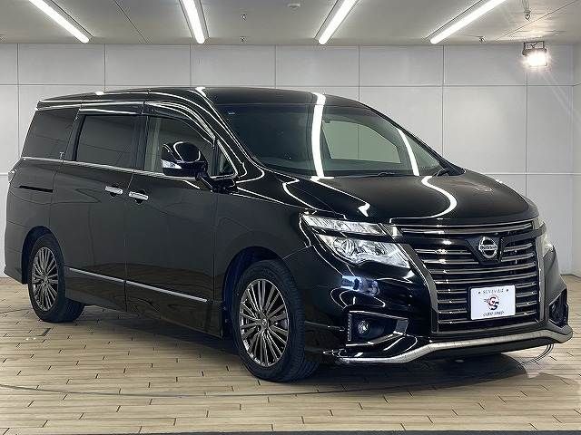 NISSAN ELGRAND 2017 Image 31