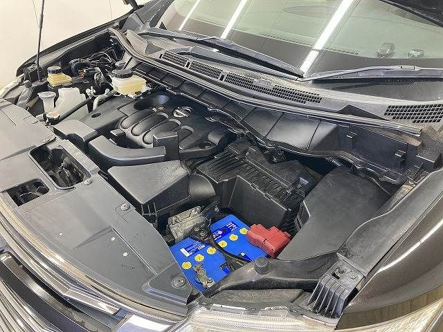 NISSAN ELGRAND 2017 Image 31