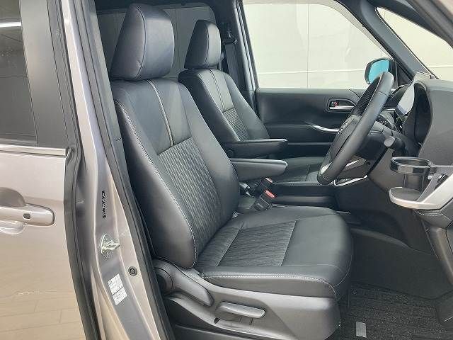 TOYOTA NOAH 2023 Image 31