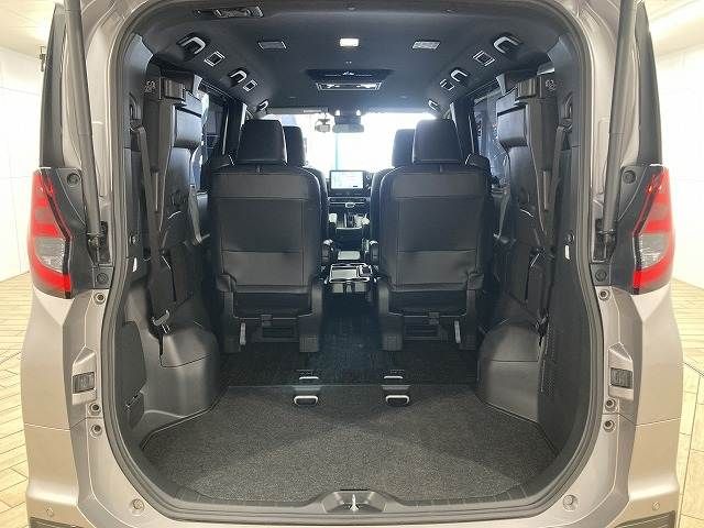 TOYOTA NOAH 2023 Image 31