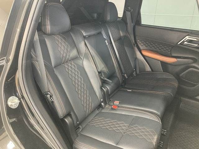 MITSUBISHI OUTLANDER PHEV 2022 Image 31