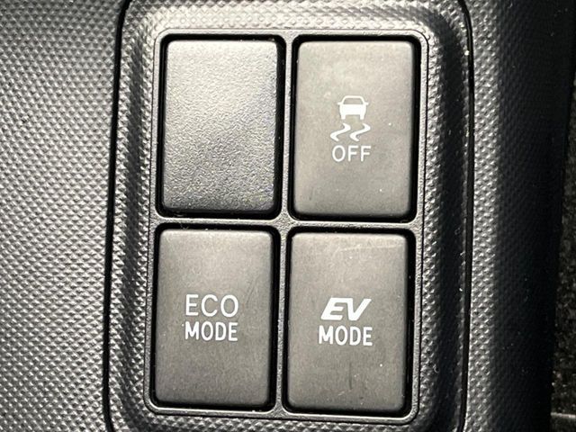 TOYOTA AQUA 2015 Image 31