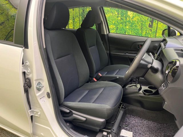 TOYOTA AQUA 2015 Image 31