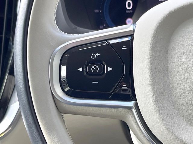 VOLVO V60 CROSS COUN 2023 Image 31