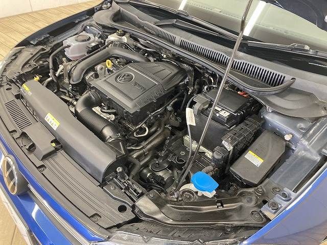 VOLKSWAGEN POLO 2021 Image 31