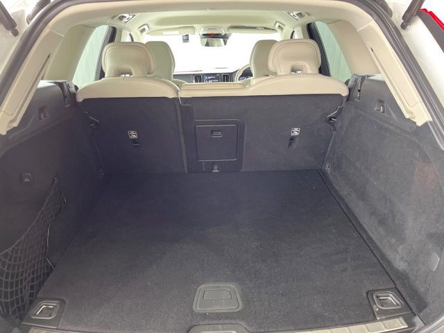 VOLVO XC60 2020 Image 31