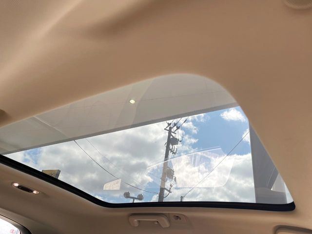 VOLVO V40 2020 Image 31