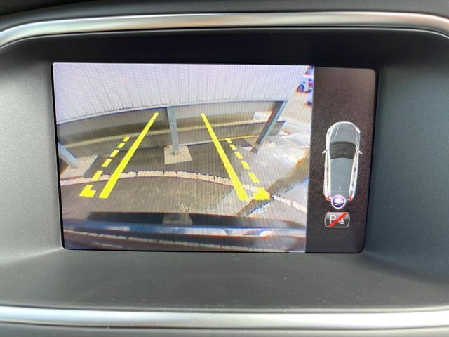 VOLVO V40 2020 Image 31