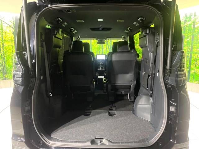 TOYOTA VOXY 2022 Image 31