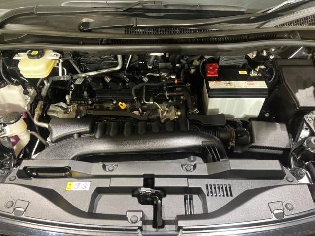 TOYOTA VOXY 2022 Image 31