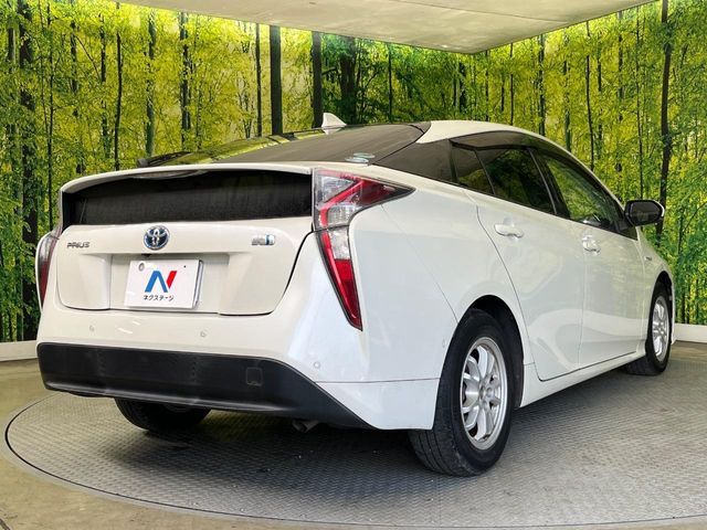 TOYOTA PRIUS 2016 Image 31