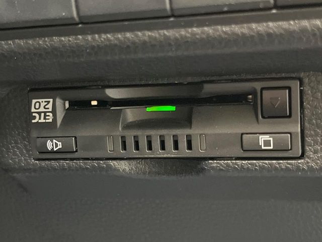 TOYOTA COROLLA SPORT HYBRID 2018 Image 31