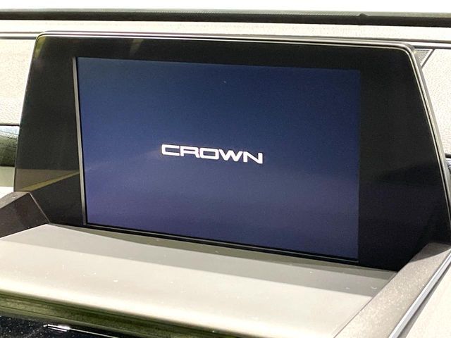 TOYOTA CROWN SEDAN HYBRID 2018 Image 31