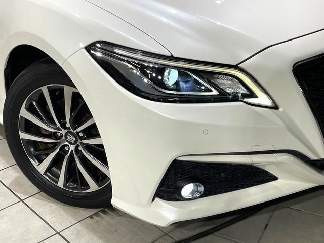 TOYOTA CROWN SEDAN HYBRID 2018 Image 31