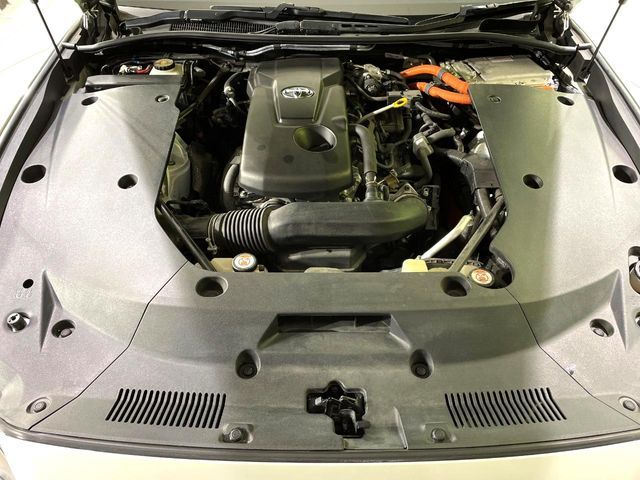 TOYOTA CROWN SEDAN HYBRID 2018 Image 31