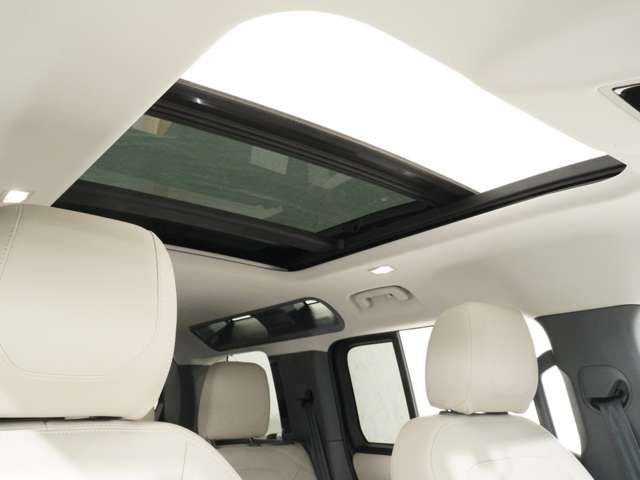 ROVER DEFENDER 2023 Image 31