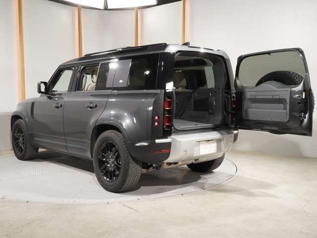 ROVER DEFENDER 2023 Image 31