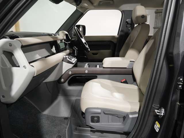 ROVER DEFENDER 2023 Image 31