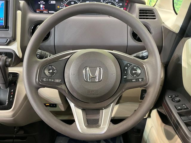 HONDA N BOX 2018 Image 31
