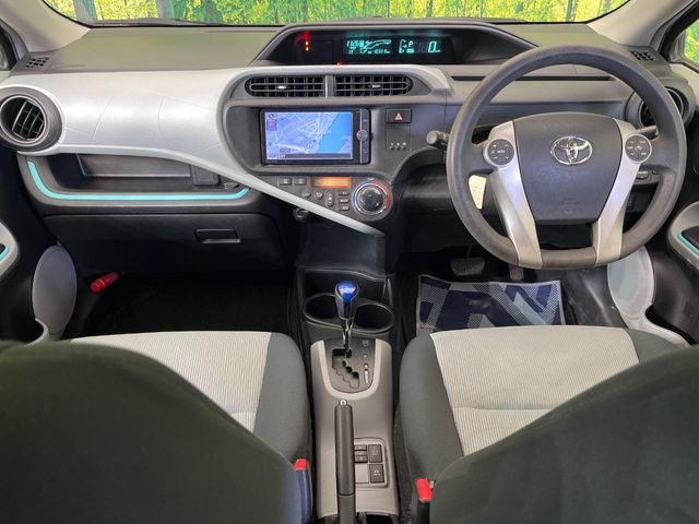 TOYOTA AQUA 2013 Image 31