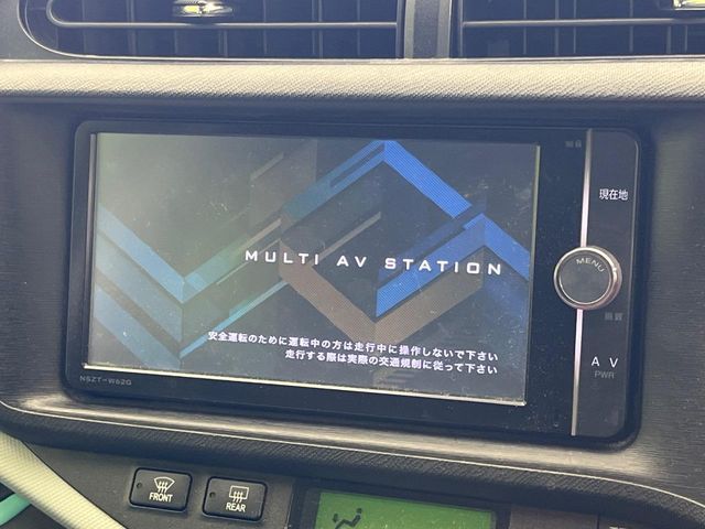 TOYOTA AQUA 2013 Image 31