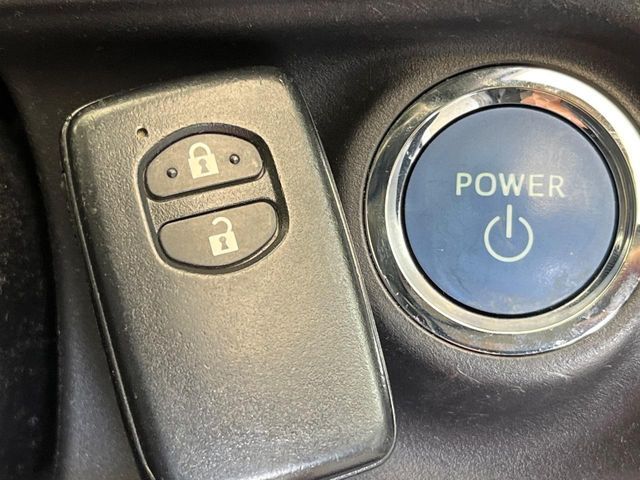 TOYOTA AQUA 2013 Image 31