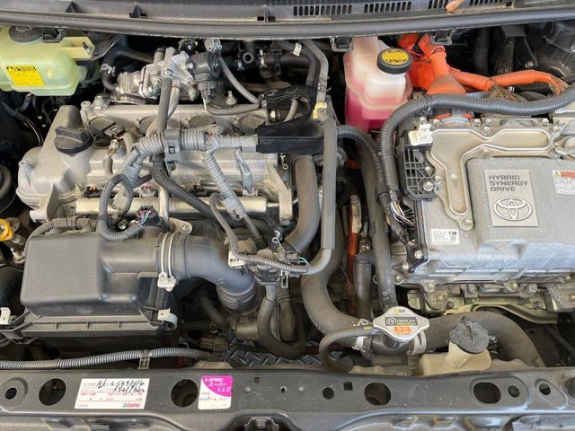 TOYOTA AQUA 2013 Image 31