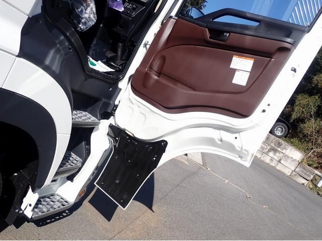 HINO PROFIA 2025 Image 31