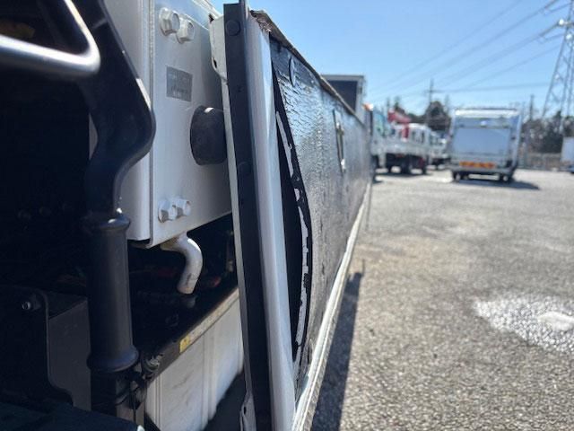 MITSUBISHI CANTER 2021 Image 31