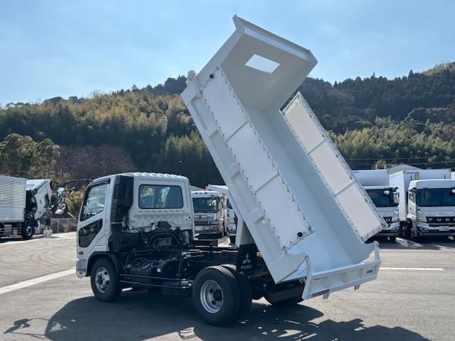 MITSUBISHI FUSOU FIGHTER 2025 Image 31