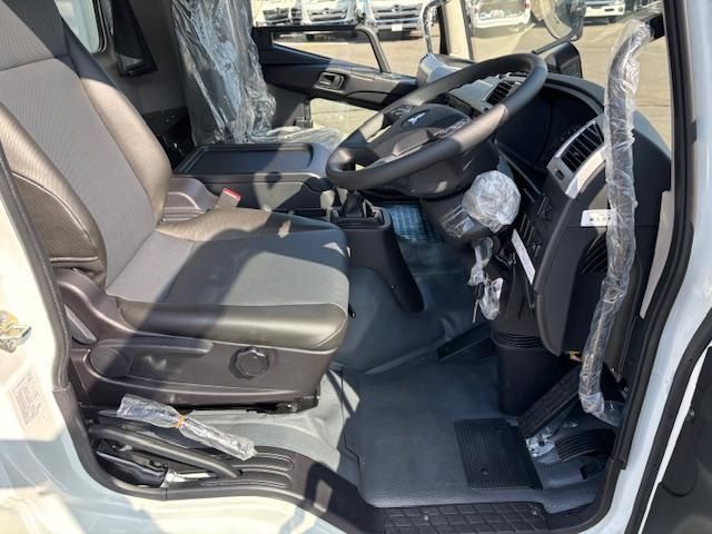 MITSUBISHI FUSOU FIGHTER 2025 Image 31