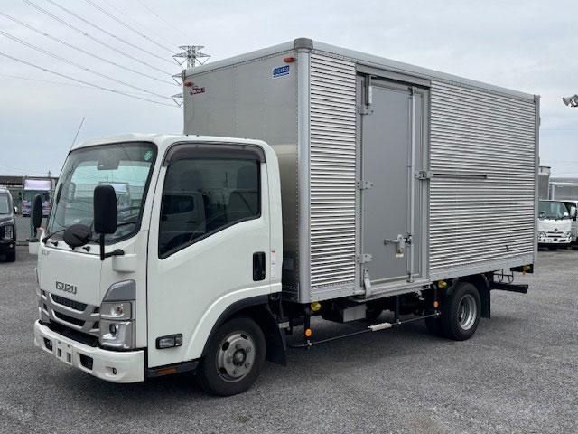 ISUZU ELF 2023 Image 31