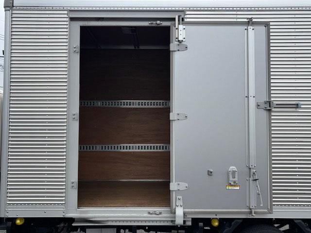 ISUZU ELF 2023 Image 31