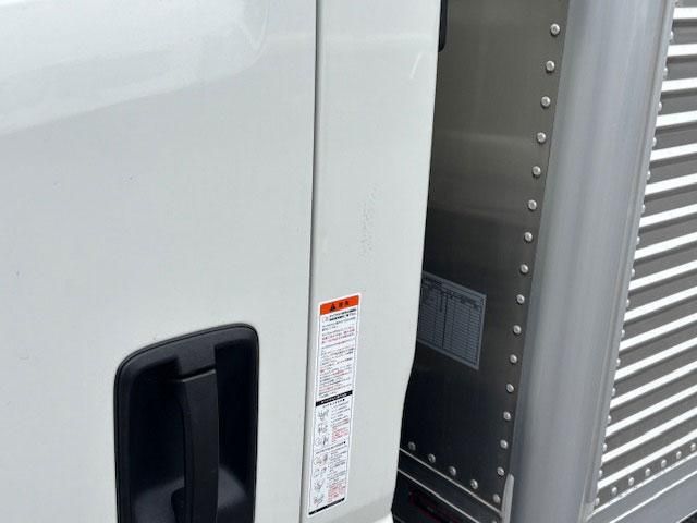 ISUZU ELF 2023 Image 31