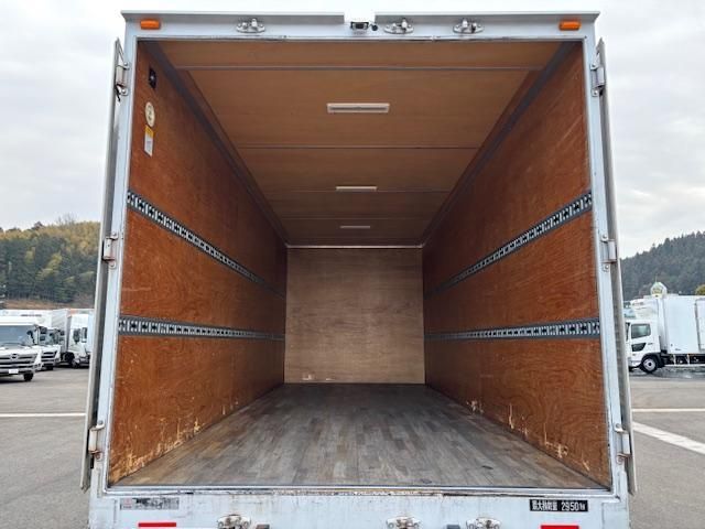 MITSUBISHI FUSOU FIGHTER 2018 Image 31