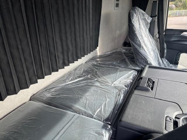 MITSUBISHI FUSOU SUPER GREAT 2025 Image 31