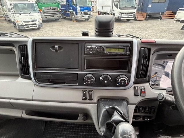 MITSUBISHI CANTER 2020 Image 31