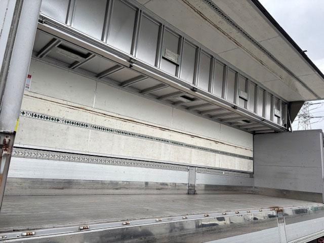 ISUZU GIGA 2015 Image 31