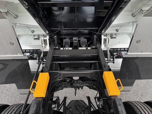 HINO PROFIA 2025 Image 31