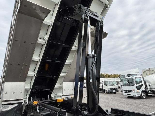 HINO PROFIA 2025 Image 31