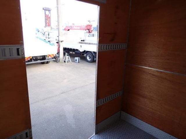 ISUZU ELF 2015 Image 31