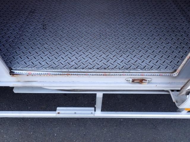 ISUZU ELF 2015 Image 31