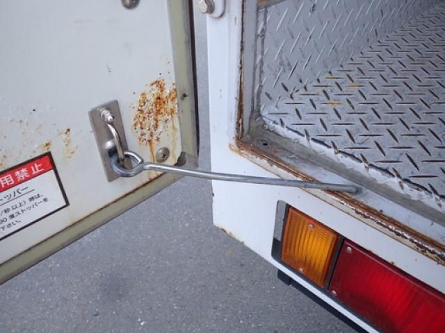 ISUZU ELF 2015 Image 31