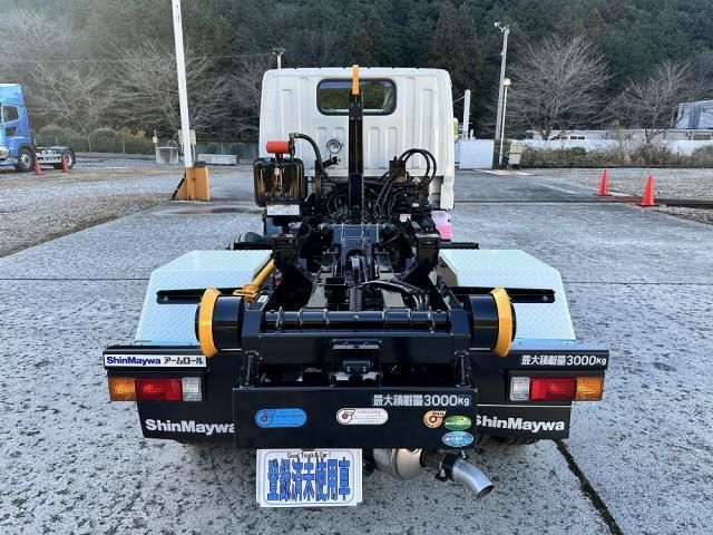 MITSUBISHI CANTER 2025 Image 31