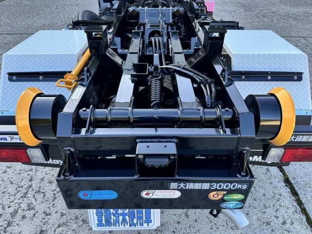 MITSUBISHI CANTER 2025 Image 31