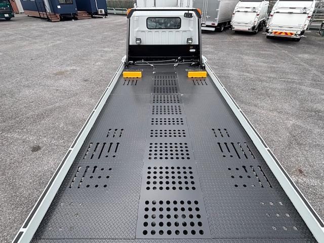 MITSUBISHI CANTER 2025 Image 31